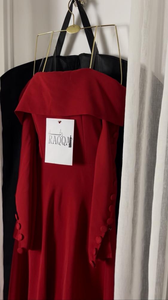 Hind dress