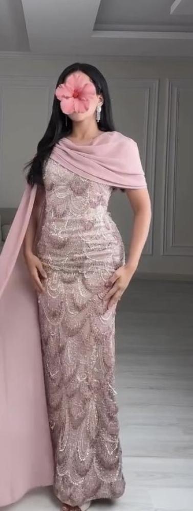 فستان فاليرا