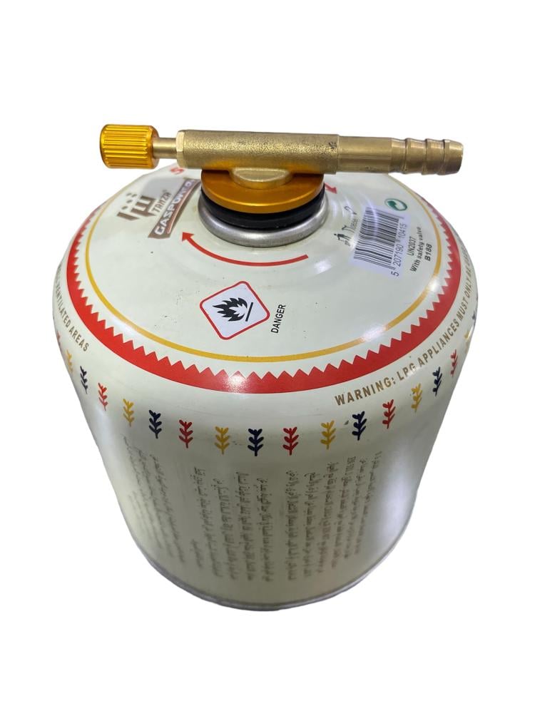 Gas converter with a year outlet for gas