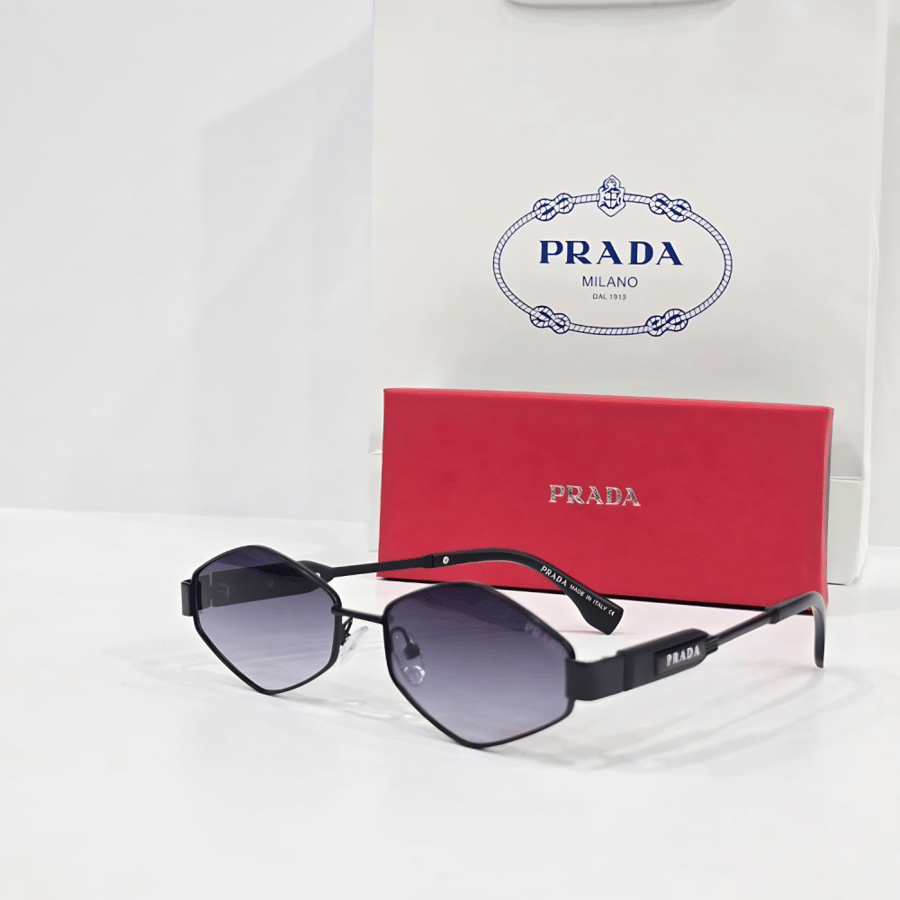 Prada luxury glasses - classic 07
