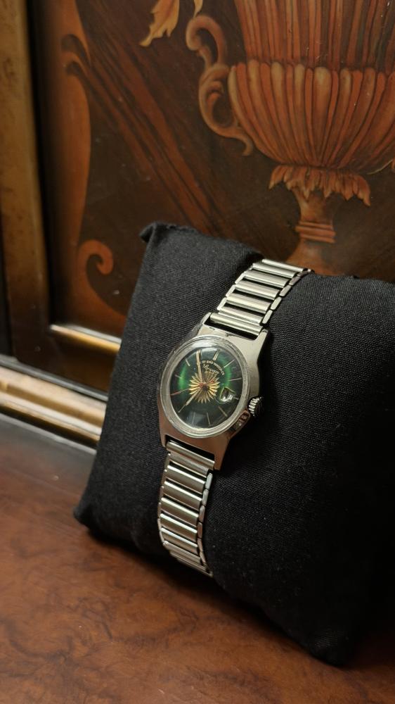 ويست اند واتش الشمس اخضر معتق | West end watch cQ