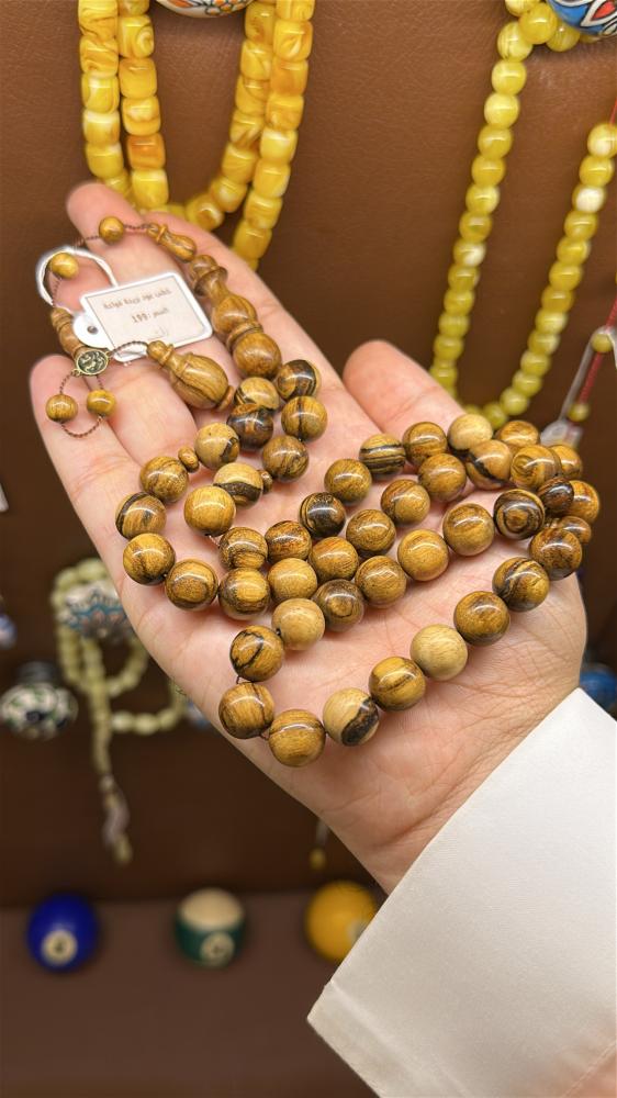مسباح خشب العود |