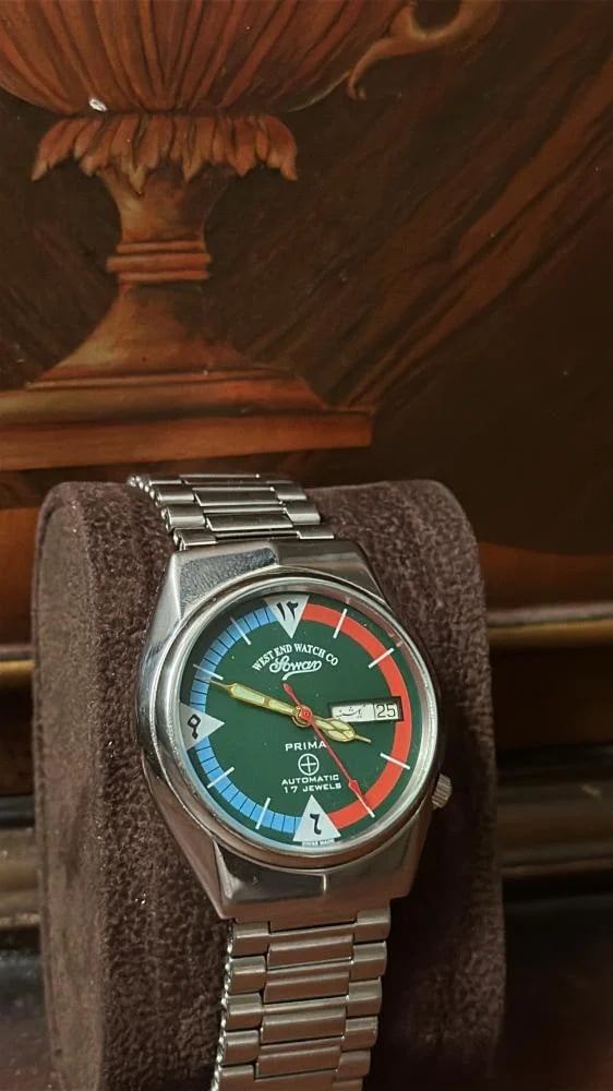 West end Watch cQ G