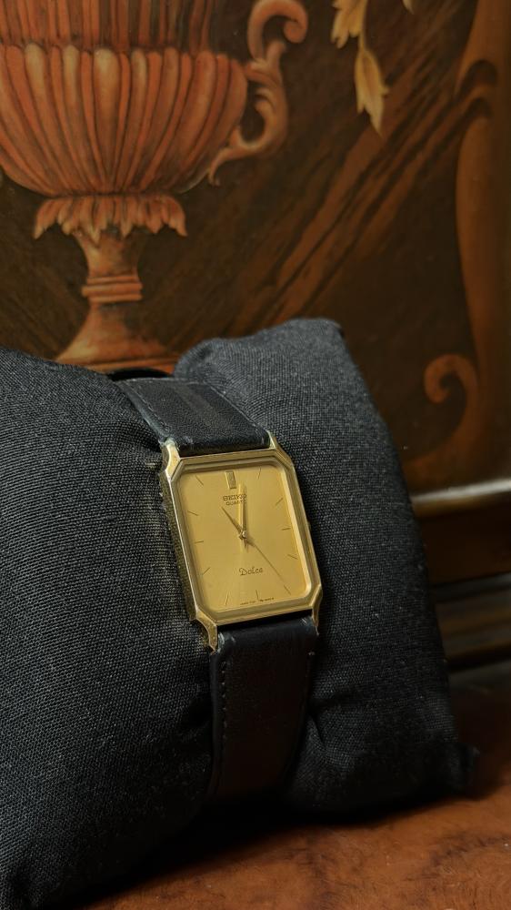SEIKO Dolce Royal Rectangular Gold