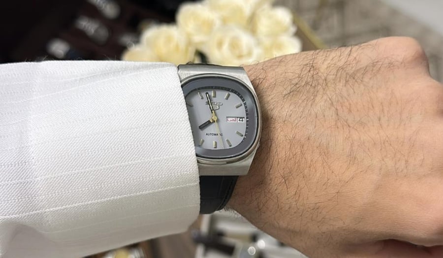 Seiko 5 leather