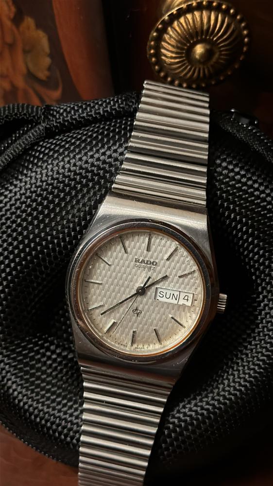 Rado Men Wristwatch Silver Round Silver Quartz Work 501107