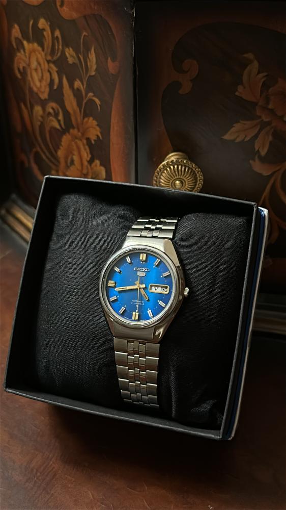سيكو ٥ أزرق بتاريخ روماني | Seiko 5 Vintage