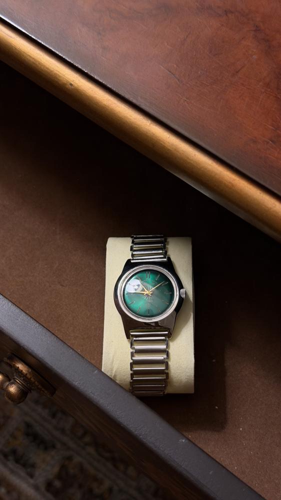 ويست اند واتش أخضر زمردي غامق (Dark Emerald Green