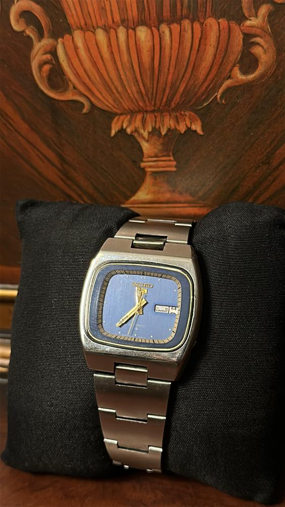 Seiko 5 story of the television marine