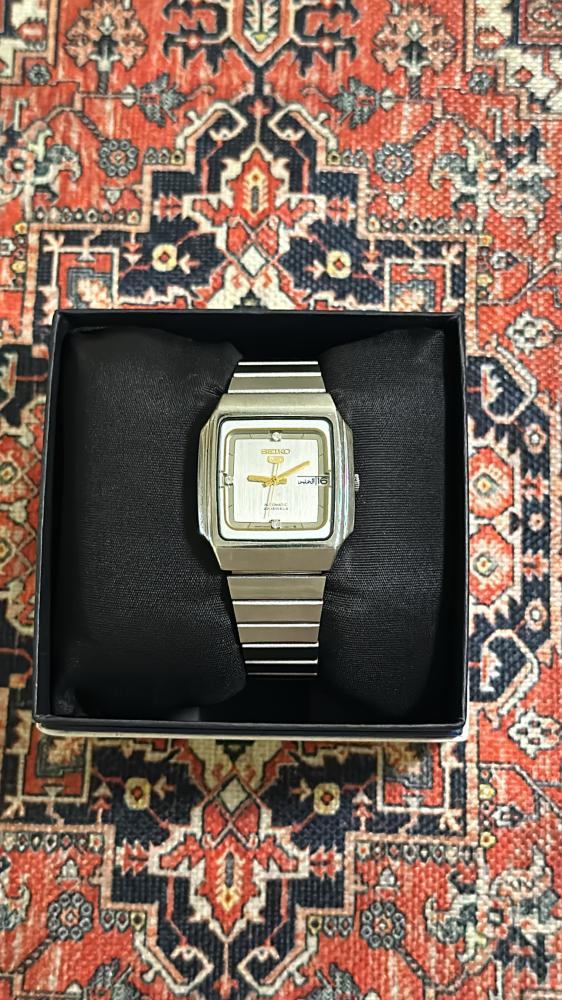 Seiko 5 white square