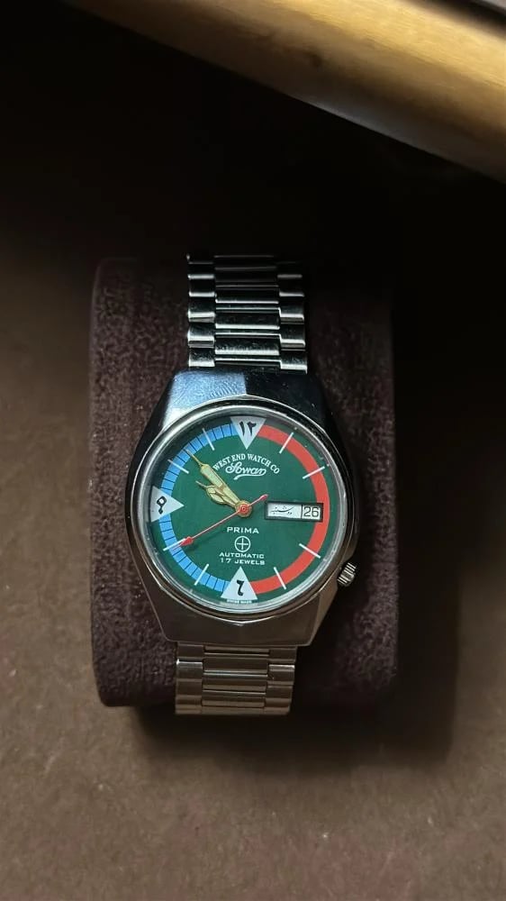 West end Watch cQ G