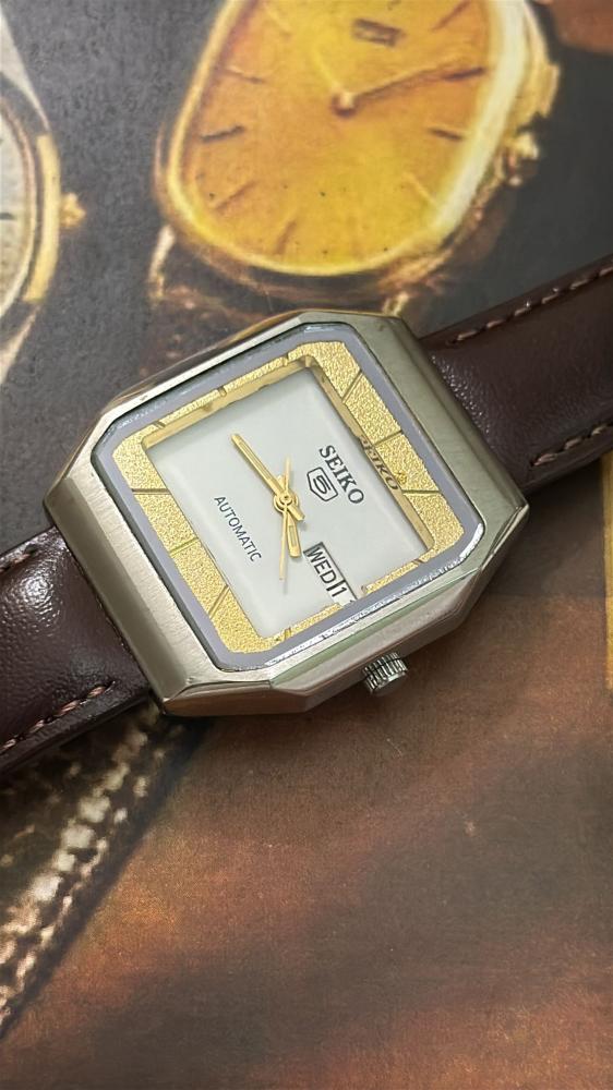 سيكو ٥ جلد | Seiko 5 Leather