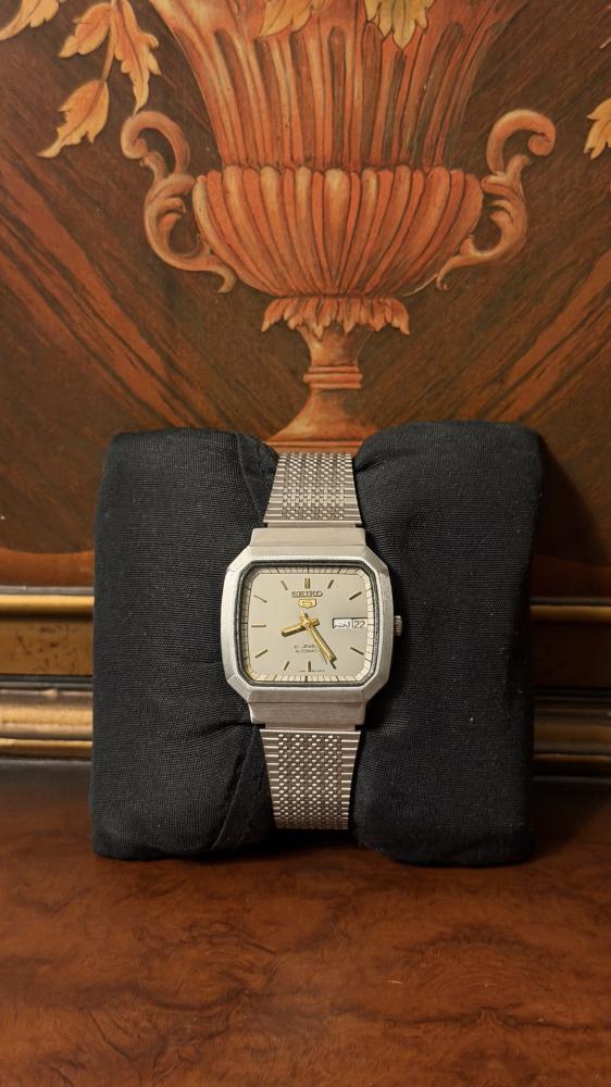 سيكو ٥ رمادي كلاسيك | Seiko 5 Classci
