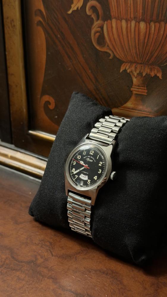ويست اند واتش رسمي | West end watch cQ