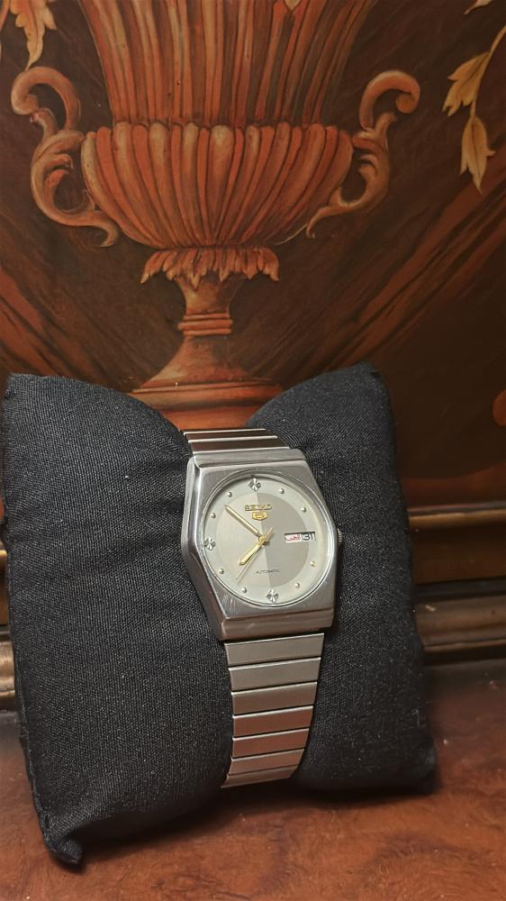 سيكو ٥ سداسي لؤلؤي | Seiko 5 Pearl