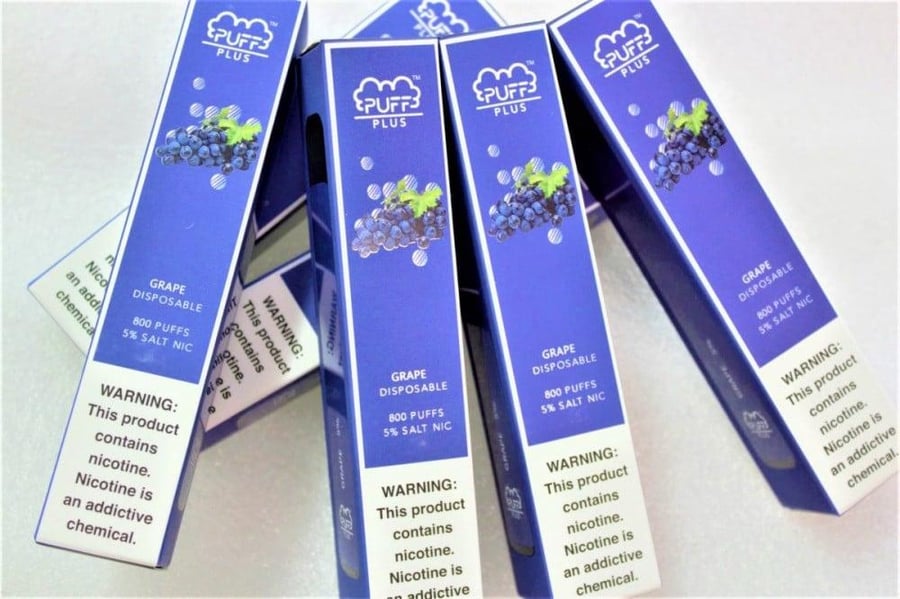 سحبة جاهزة Puff Bar Plus بنكهة العنب 800 موشة