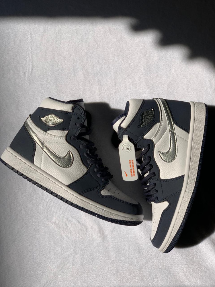jordan midnight navy