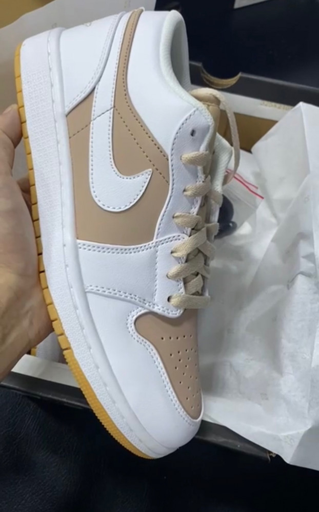 Jordan 1 low “Hemp white”,