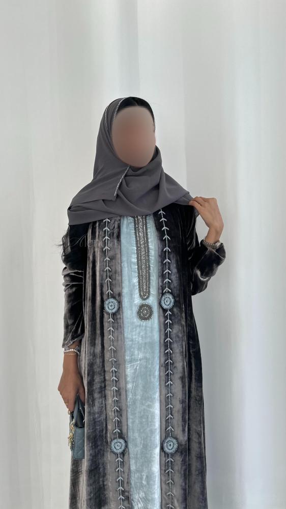 ١١٨ بدون الفستان