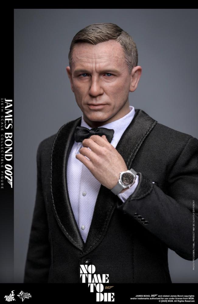 Hot Toys MMS803 1/6th scale James Bond No Time To Die Collectible Figure