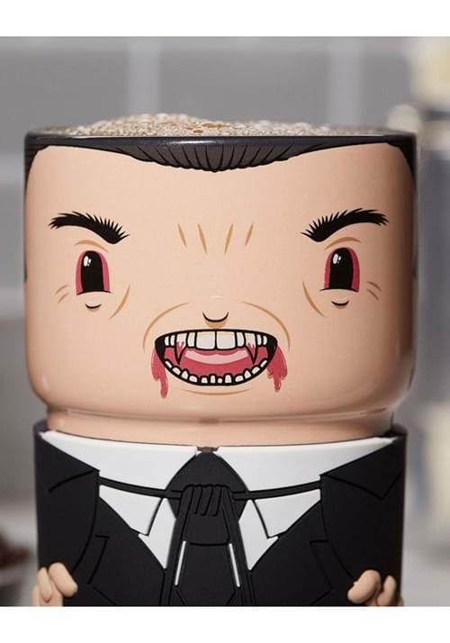 Vampire Dracula with 3D Hands Coscup