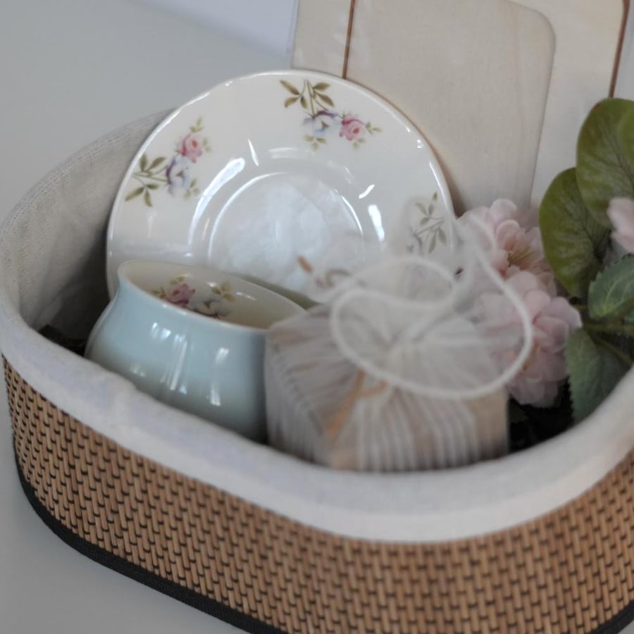 The wooden frame gift