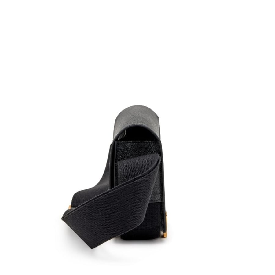 Geta - أسود