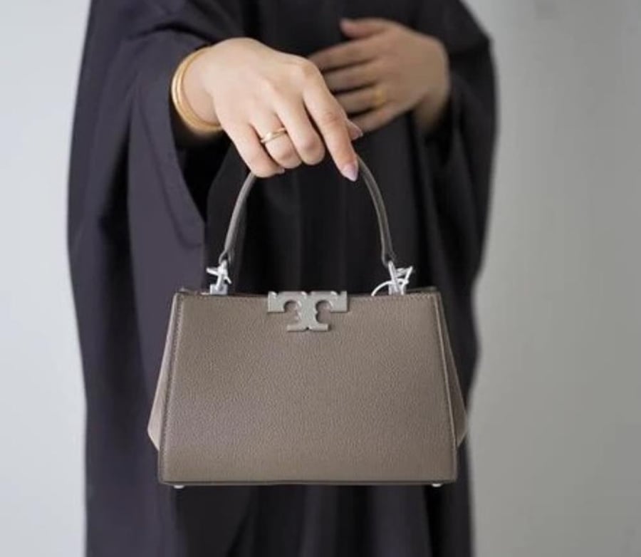 Eleanor Satchel - رمادي قفل فضي