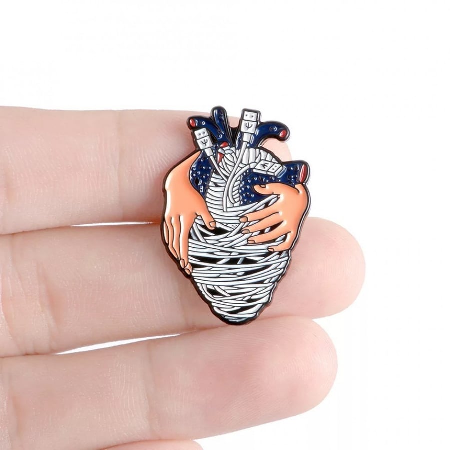 Heart brooch with wires
