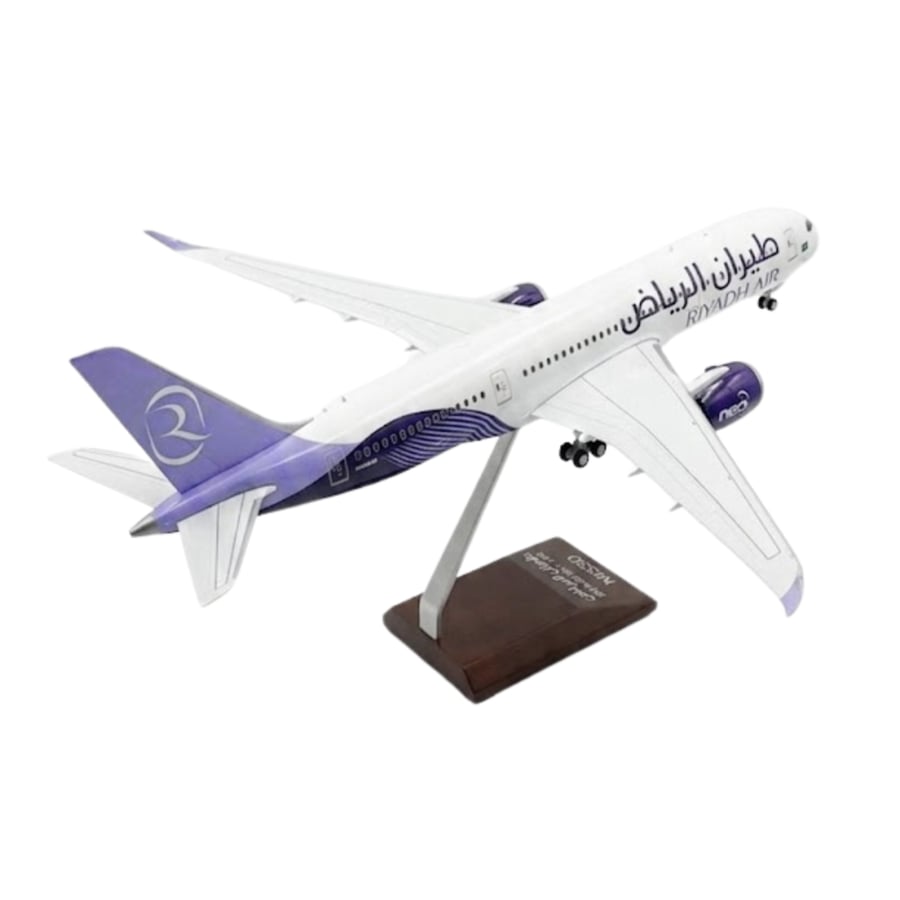 مجسم طائرة " RIYADH AIR - طيران الرياض "  Boeing 787-9 Dreamliner - مقاس 47cm