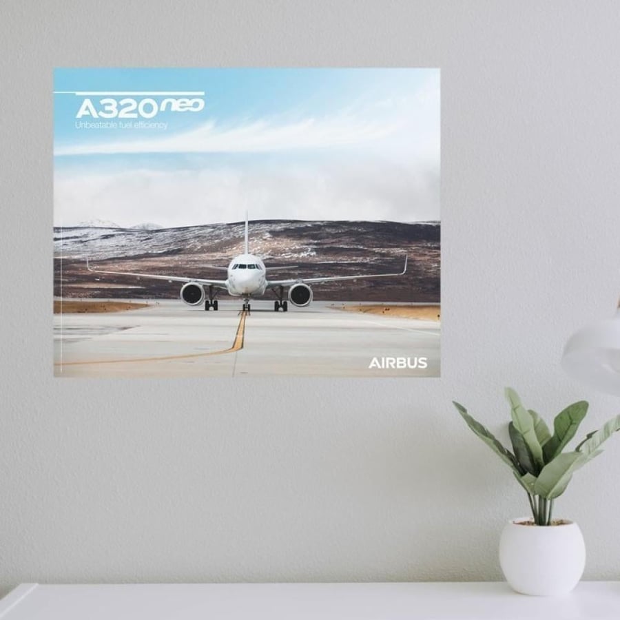 لوحة Airbus A320neo – على المدرج | 50×40 سم