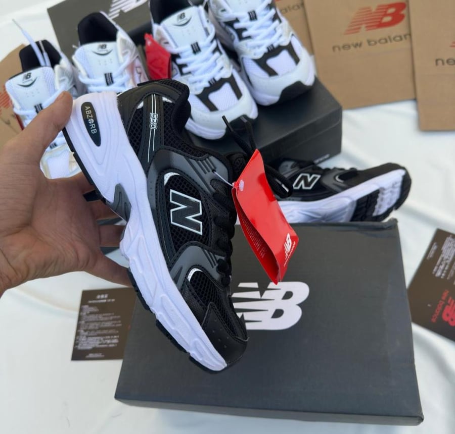 شوزات new balance