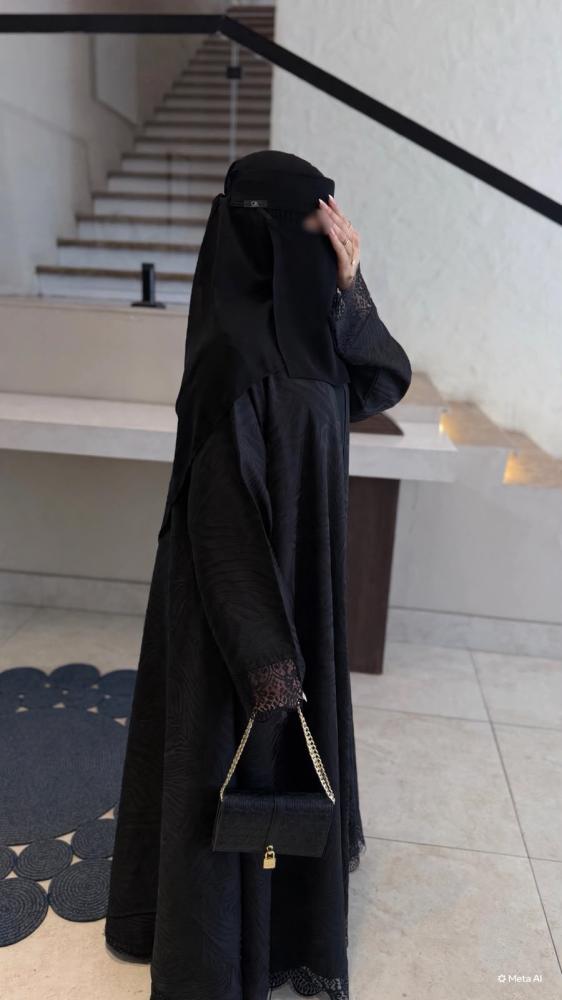 عباية سلاف