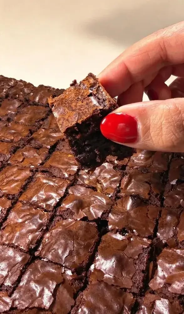 ميني براونيز - قطع صغيرة طرية، 64 حبة في بوكس