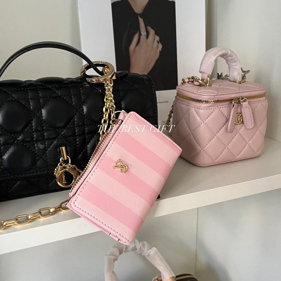 charm and wallet