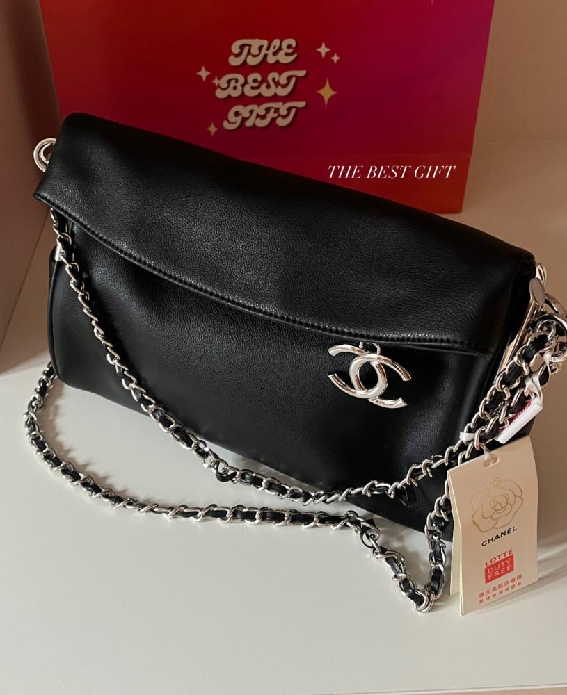 chanel hobo bag