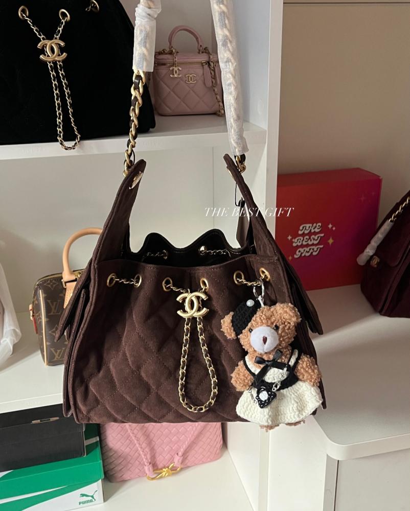 chanel bag 25 velvet