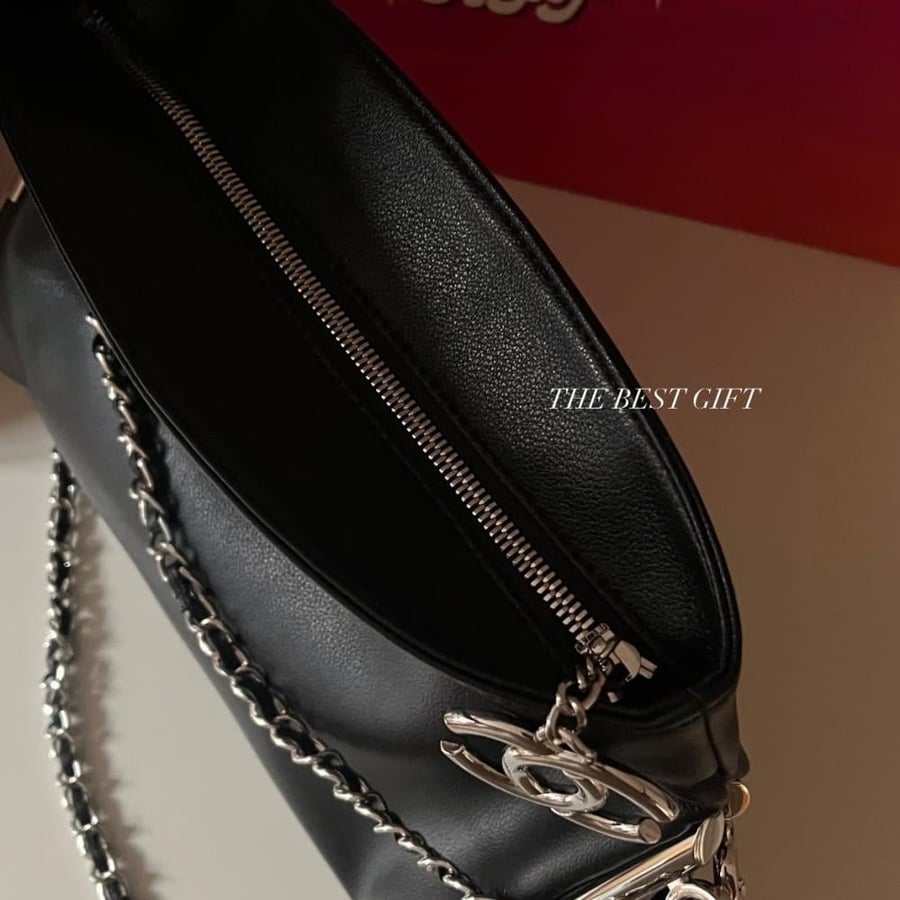 chanel hobo bag