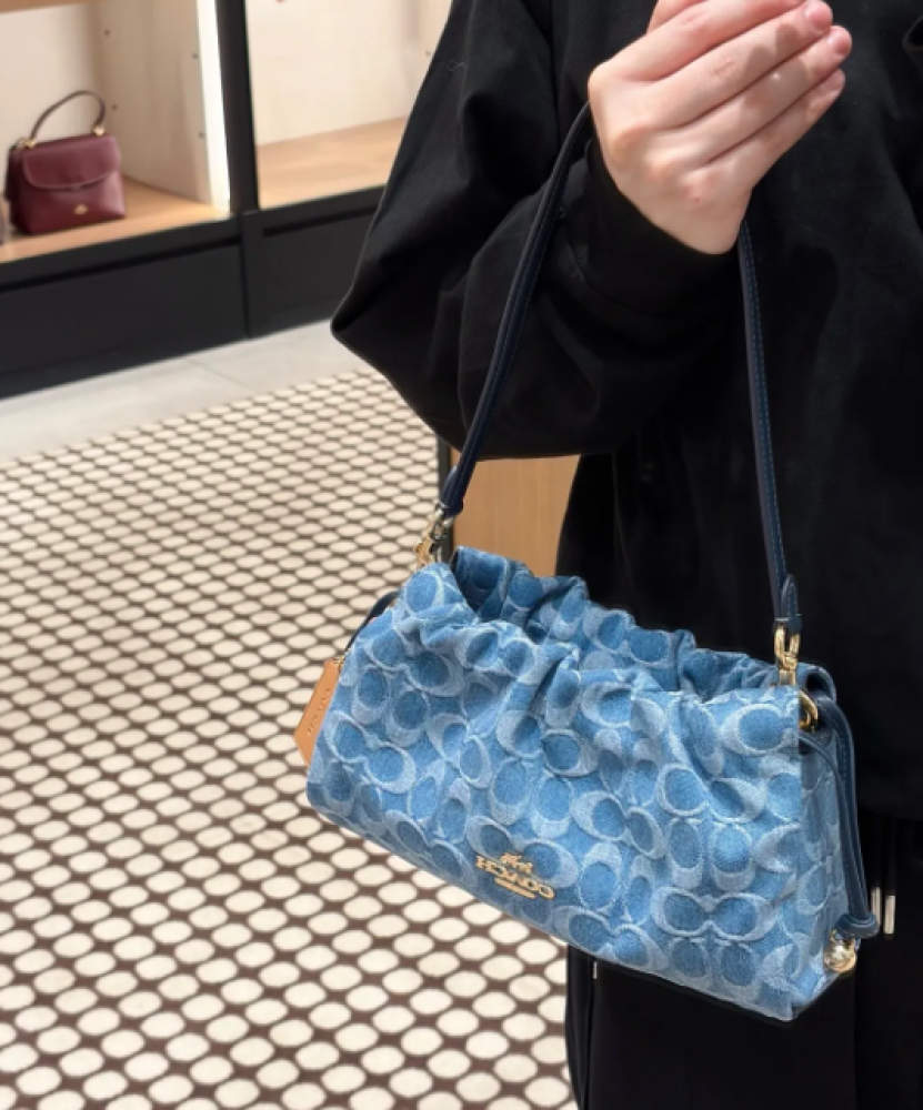 Coach Faye Shoulder Bag 26cm