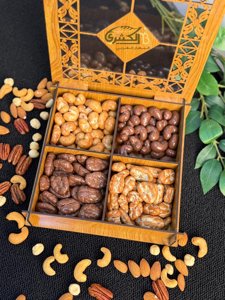 علبة شوكولاته حجم وسط