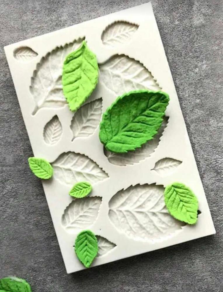 Silicone mold with leaf paper design