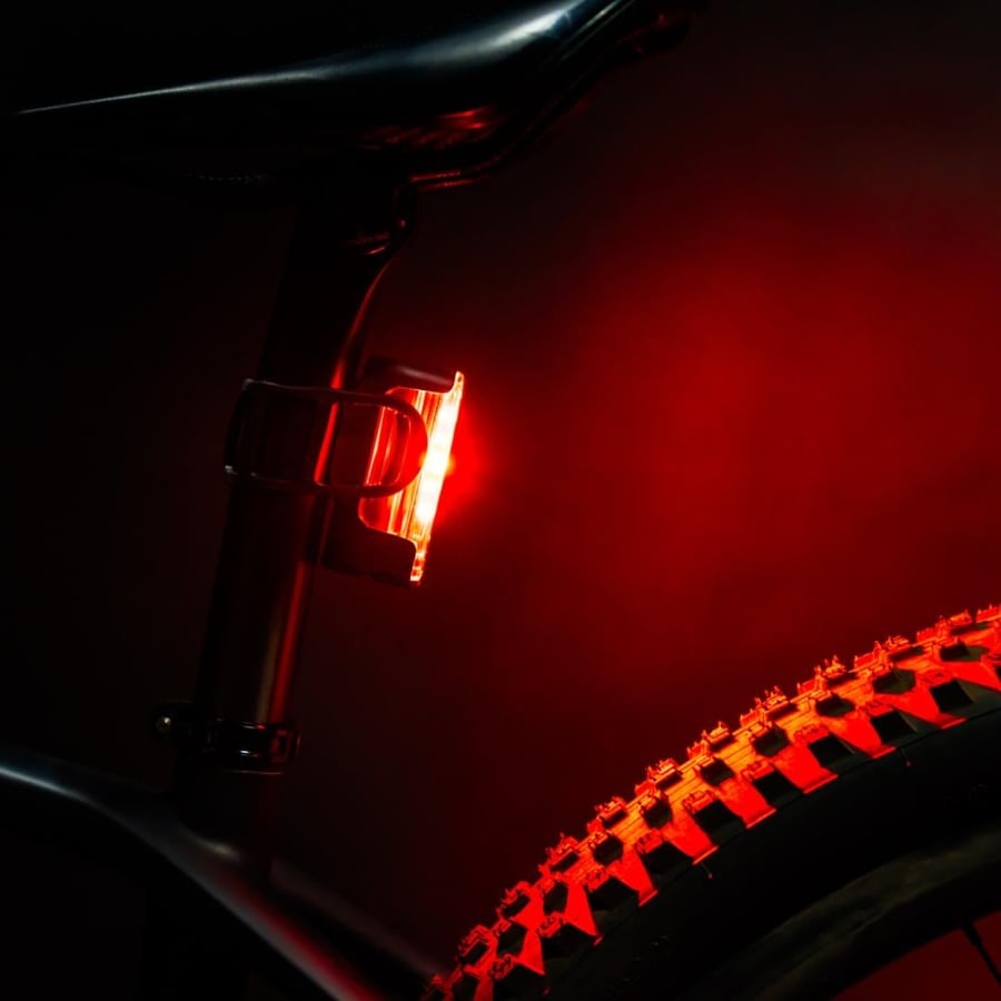 إنارة خلفية من ليزاين 300 لومن LEZYNE STRIP DRIVE 300+ REAR LIGHT - W/O STVZO - BLACK