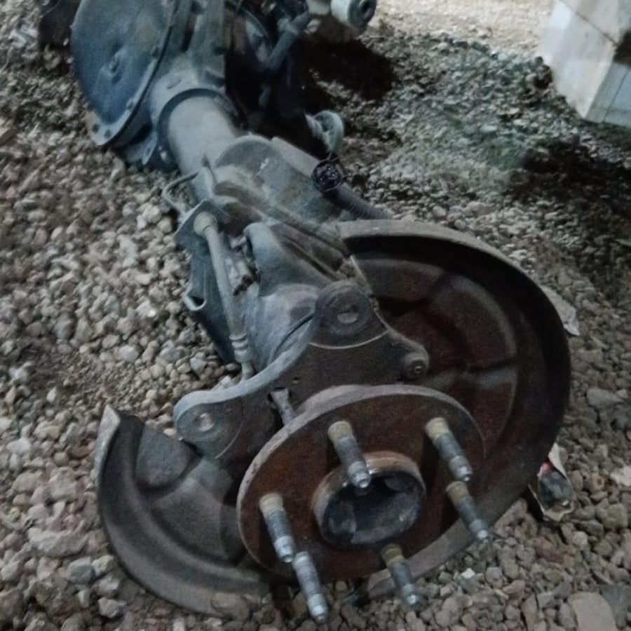 دفرنس خلفي وكالة كامل شيفروليه سلفرادو 2021 2024 ٨ غيار ٦ سلندر