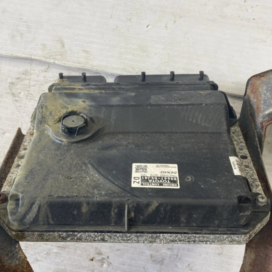 كمبيوتر مكينة 2.5 L تويوتا كامري 2010 2011 8966107591