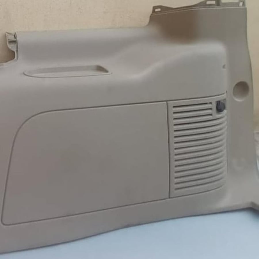 غطاء لوحة جانبية شنطة جهة الراكب جمس يوكن 15926934