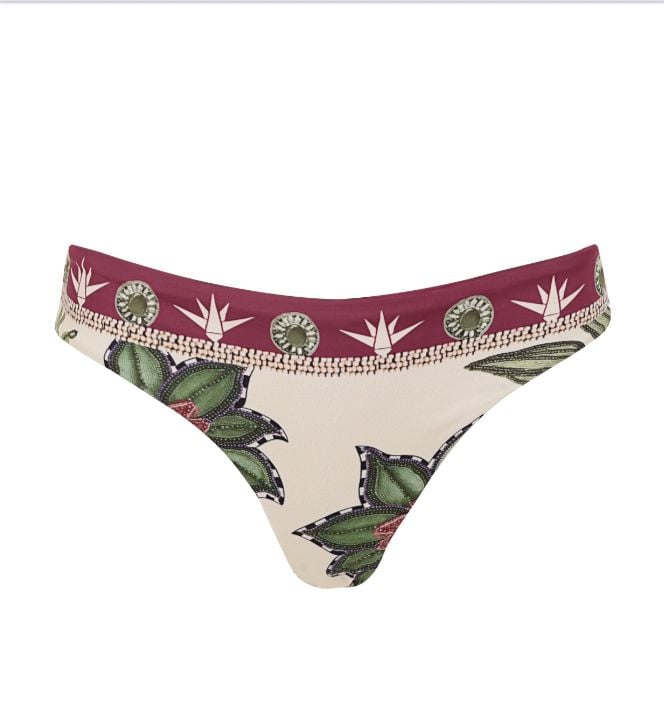 Kiara Solasta Bikini