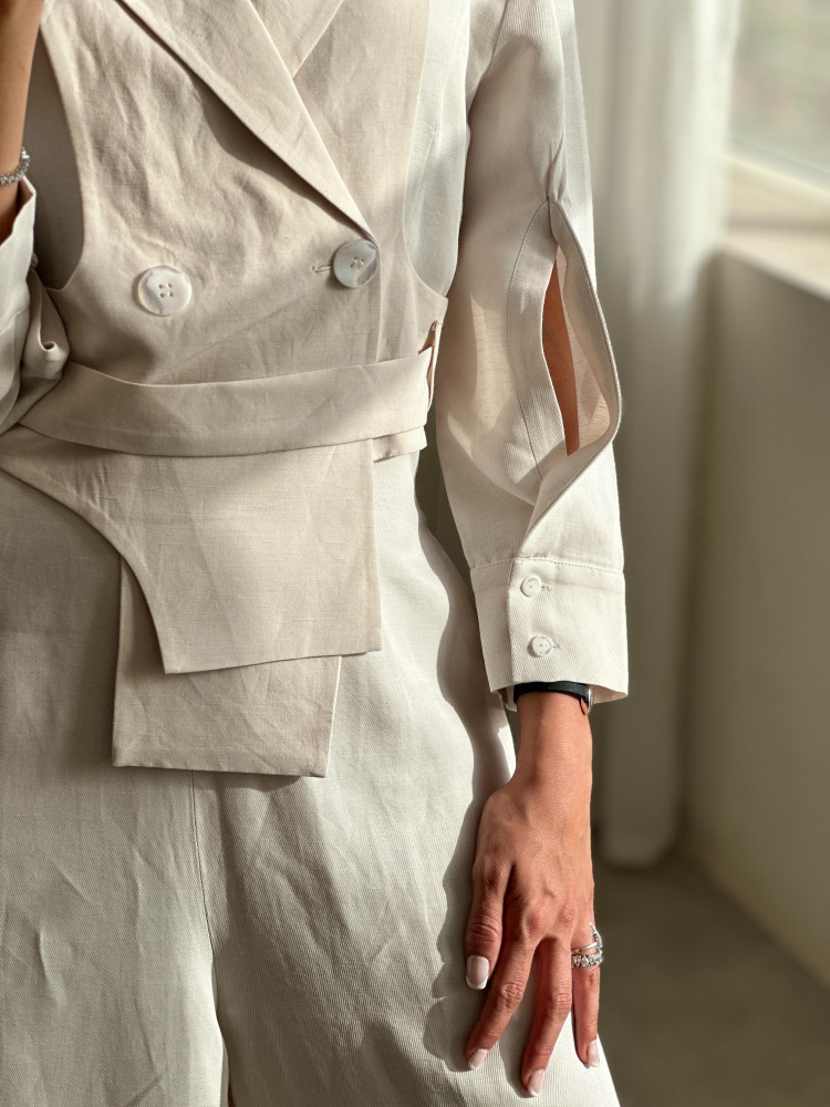 Chic Jumpsuit in Ivory