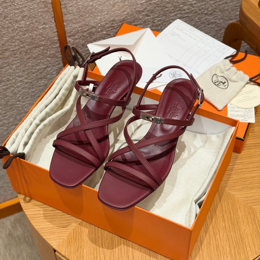 صندل هيرميس هاند ميد Hermes 631 Muse SANDAL