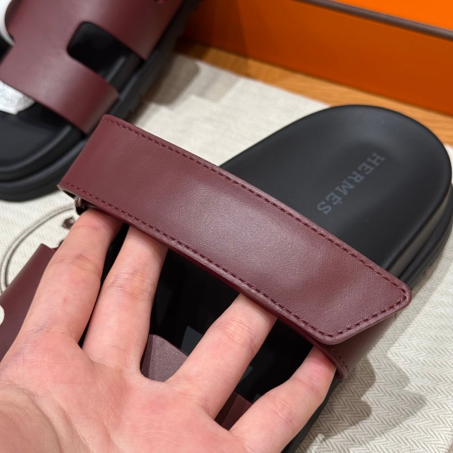 صندل نسائي هيرميس هاند ميد Hermes 225 CHYPRE SANDAL
