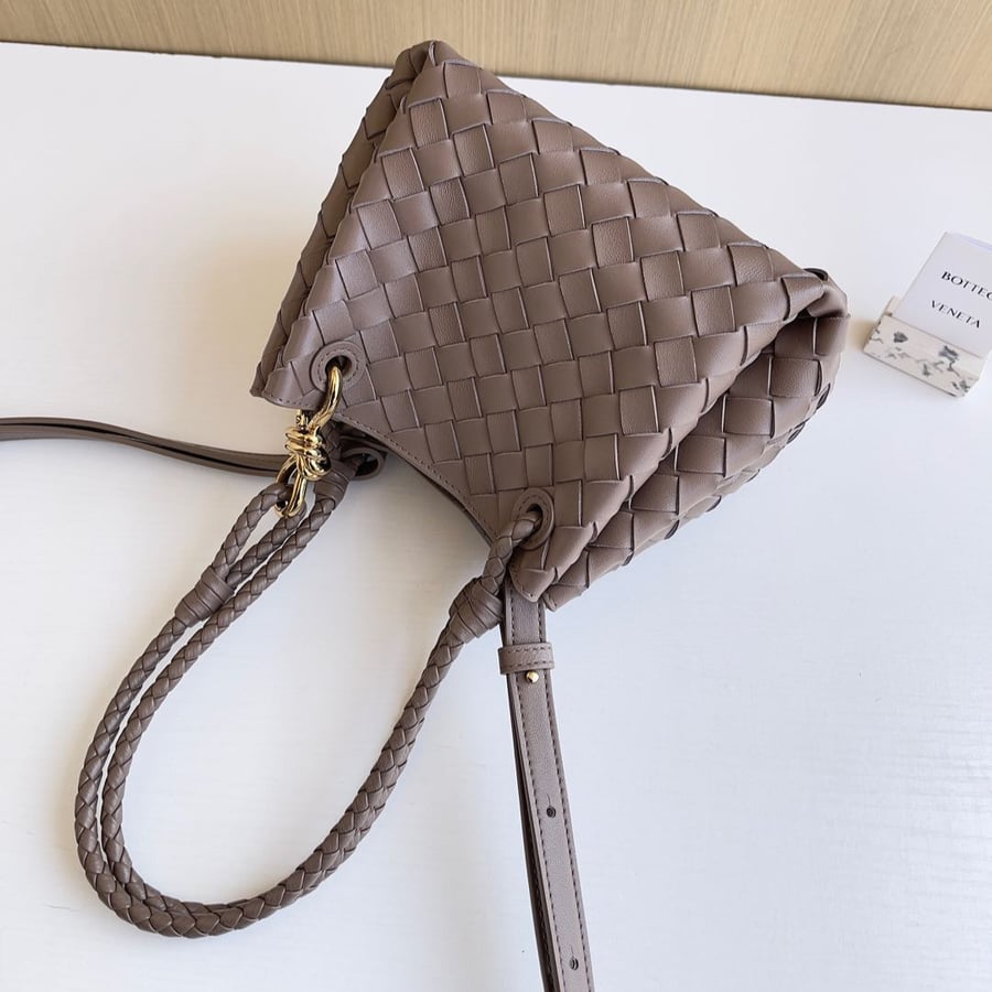 حقيبة باراشوت صغيرة من أنديامو Small Andiamo Parachute Bag